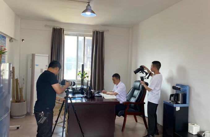 1681892376422.png 1681892376422.png