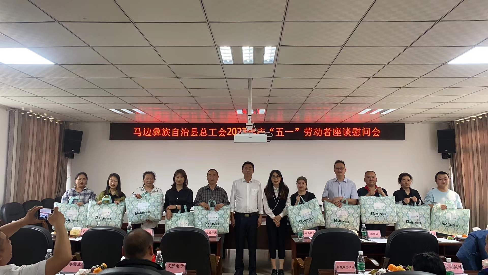 4f85bd703f26e469e6025f7b55c72cb.jpg 4f85bd703f26e469e6025f7b55c72cb.jpg