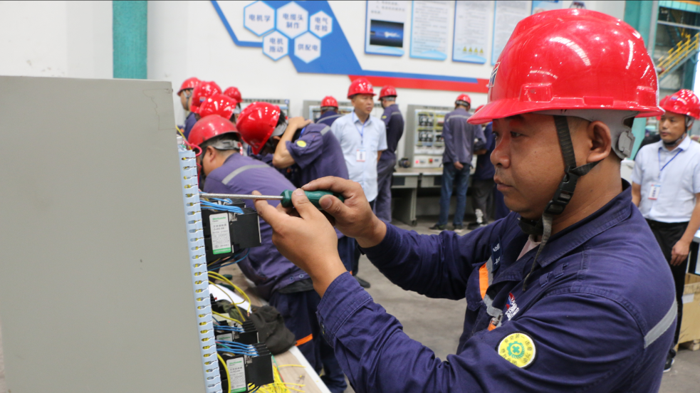 图3(电工).png 图3(电工).png