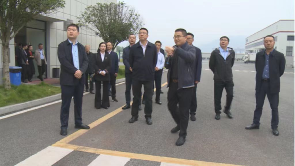 简报.jpg 简报.jpg