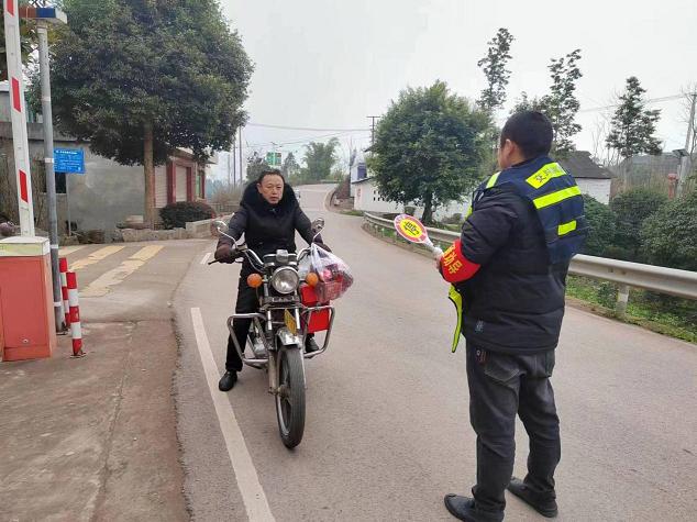 图片2.jpg 图片2.jpg