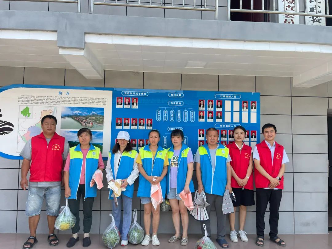 牛石1.jpg 牛石1.jpg